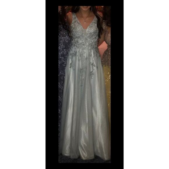 XSCAPE Embroidered Floral Sleeveless Gown Long Formal Dress Size 4 - Picture 13 of 13